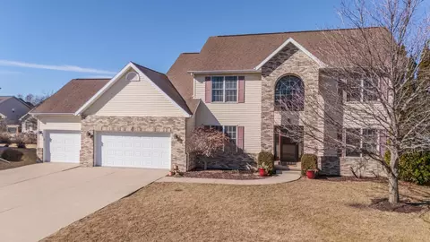 Exterior - 1713 Blue Spruce Ct, Normal, IL 61761 photo 10 of 11