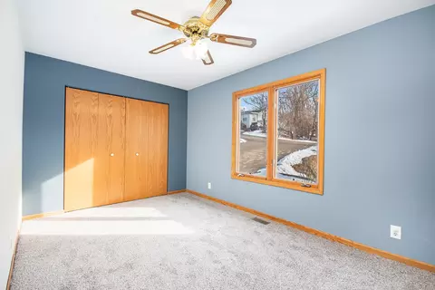 38200 N 2nd Ave, Spring Grove, IL 60081 photo 14