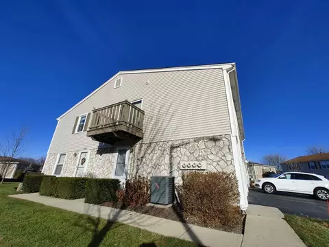 1072 Hampton Hbr #1072, Schaumburg, IL 60193