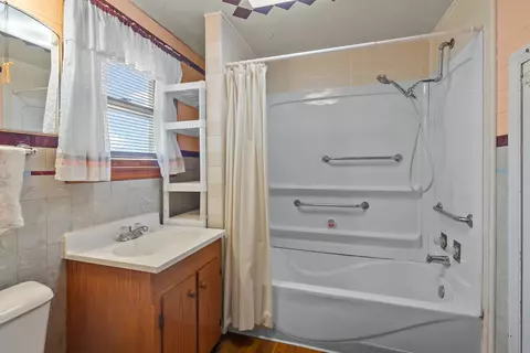 400 W Metzen St, Harvard, IL 60033 photo 11