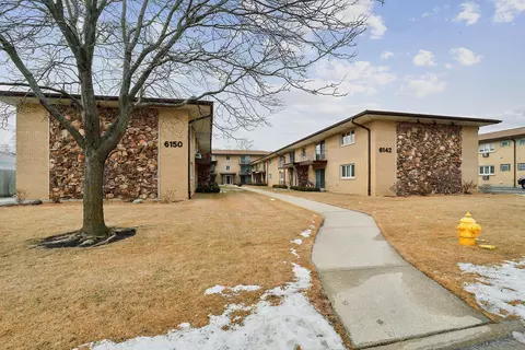 6146 S Kensington Ave #3C, Countryside, IL 60525