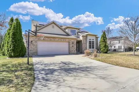 2405 Nugent Cir, Urbana, IL 61802