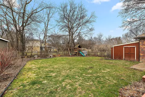 Exterior - 720 Perth Ave, Flossmoor, IL 60422 photo 5 of 8