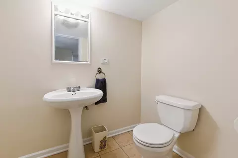 Bath - 720 Perth Ave, Flossmoor, IL 60422 photo 3 of 3