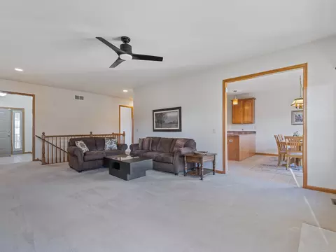 Living - 519 Madison Ln, Elgin, IL 60123 photo 3 of 5