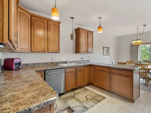 Kitchen - 519 Madison Ln, Elgin, IL 60123 photo 1 of 2