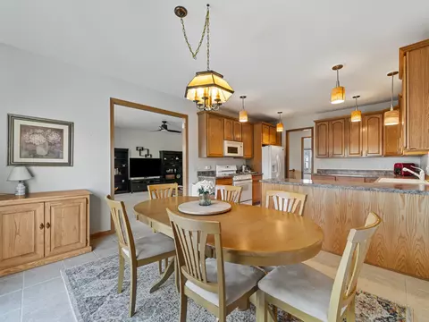 Dining - 519 Madison Ln, Elgin, IL 60123 photo 3 of 3