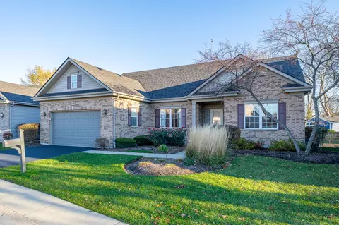 519 Madison Ln, Elgin, IL 60123