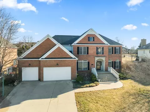 9 Raspberry Rd, Bloomington, IL 61704