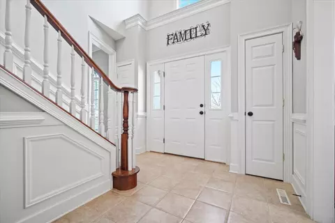 Entry Way - 9 Raspberry Rd, Bloomington, IL 61704 photo 1 of 3
