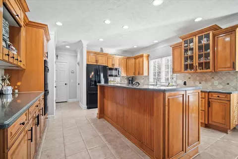 Kitchen - 9 Raspberry Rd, Bloomington, IL 61704 photo 1 of 3