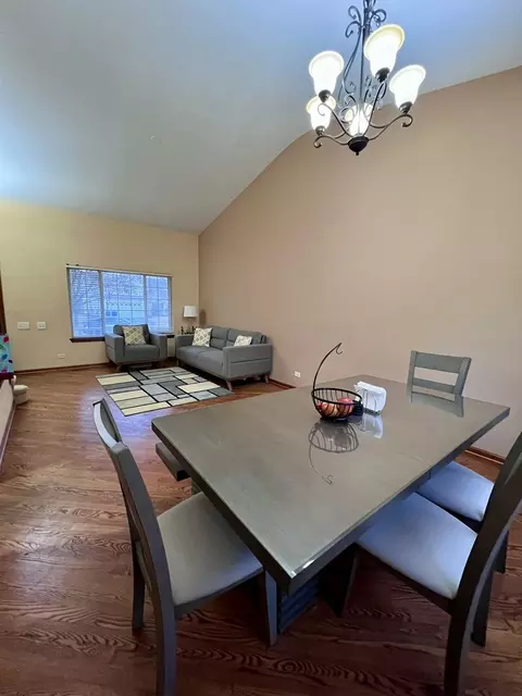 454 Summersweet Ln, Bartlett, IL 60103 photo 10