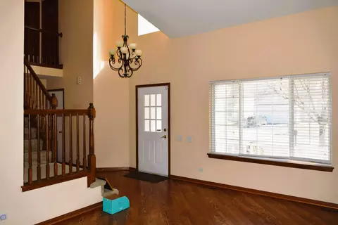 454 Summersweet Ln, Bartlett, IL 60103 photo 11