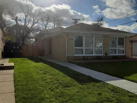 15 E 92nd St, Chicago, IL 60619