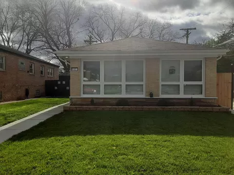Exterior - 15 E 92nd St, Chicago, IL 60619 photo 2 of 8
