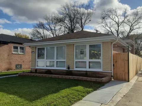 Exterior - 15 E 92nd St, Chicago, IL 60619 photo 3 of 8