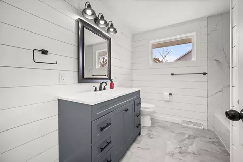 Bath - 804 Normal Rd, Dekalb, IL 60115 photo 1 of 3