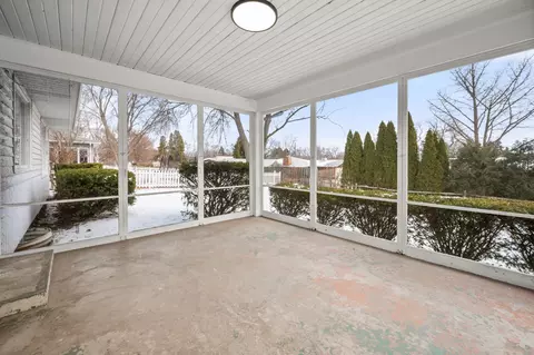 Exterior - 804 Normal Rd, Dekalb, IL 60115 photo 6 of 6