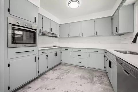 Kitchen - 804 Normal Rd, Dekalb, IL 60115 photo 2 of 3