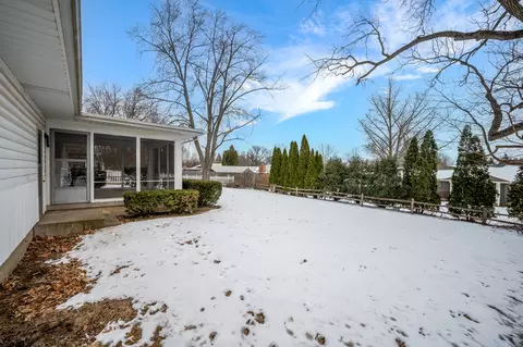 Exterior - 804 Normal Rd, Dekalb, IL 60115 photo 5 of 6