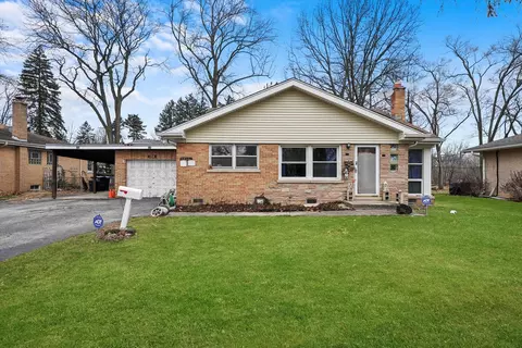 1756 Campbell Ave, Des Plaines, IL 60016