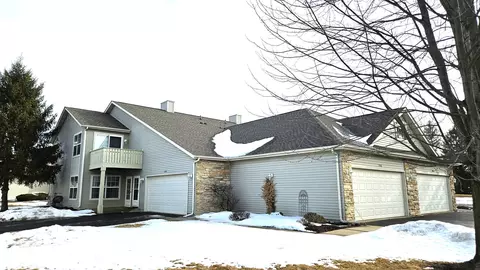 7988 Royal Oaks Rd #31-7988, Rockford, IL 61107