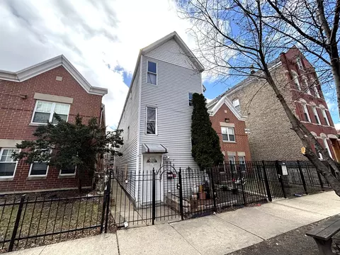 1821 W Haddon St, Chicago, IL 60622