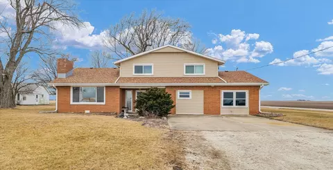 2499 County Road 1100 E, Thomasboro, IL 61878