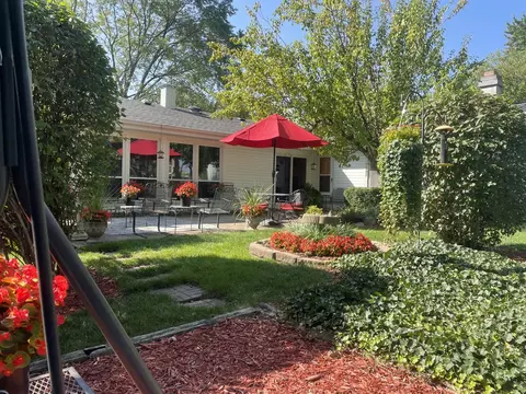 Exterior - 720 Alcoa Ln, Hoffman Estates, IL 60169 photo 7 of 8