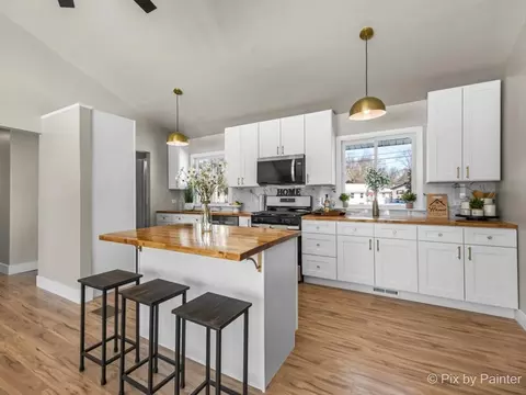 Kitchen - 1301 W Circle Ct, Mchenry, IL 60051 photo 1 of 1