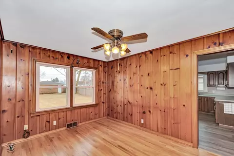 627 E 12th St, Lockport, IL 60441 photo 7
