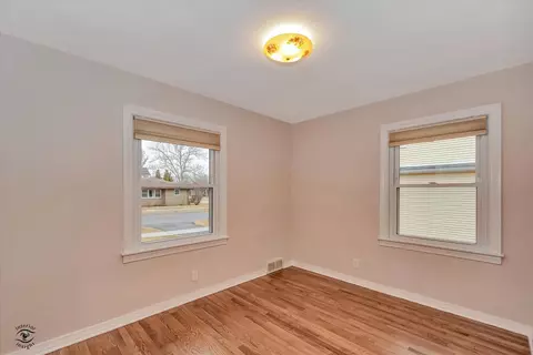627 E 12th St, Lockport, IL 60441 photo 12