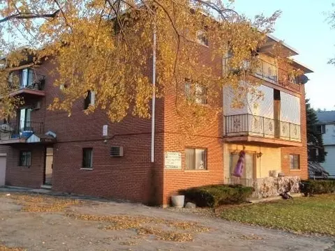 9645 Ridgeland Ave #302, Oak Lawn, IL 60453
