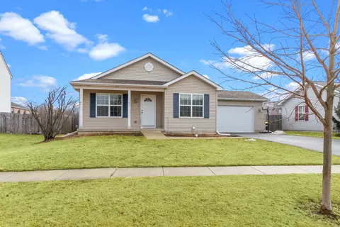 1409 Sage Ln, Harvard, IL 60033