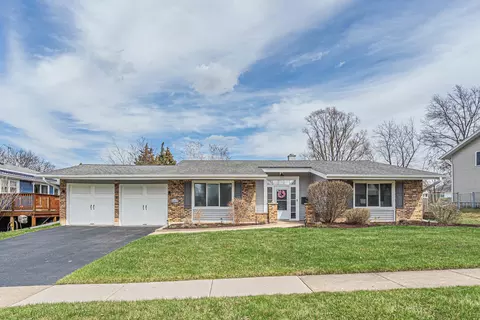 6415 Bradley Dr, Woodridge, IL 60517