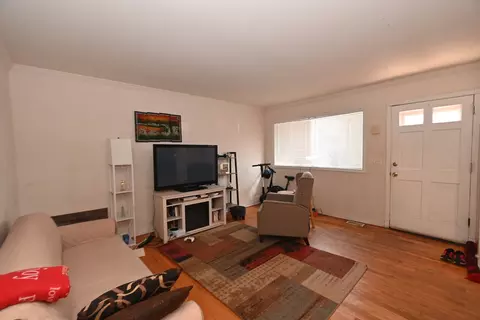 Living - 32 1st St, Wheeling, IL 60090 photo 1 of 1