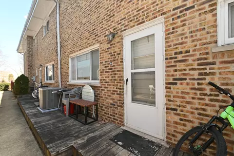 Exterior - 32 1st St, Wheeling, IL 60090 photo 1 of 2