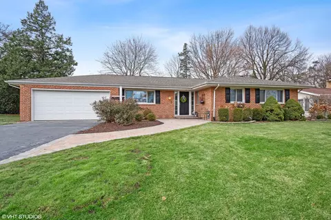 296 Sharon Dr, Barrington, IL 60010