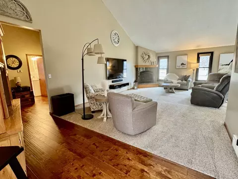 Living - 129 Wright Dr, Utica, IL 61373 photo 4 of 6