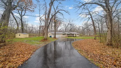 7261 S Ridge Rd, Dixon, IL 61021