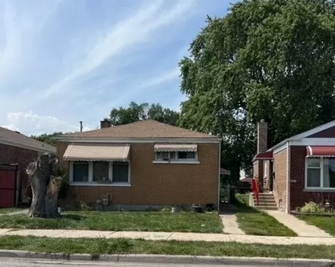 8912 S Mackinaw Ave, Chicago, IL 60617