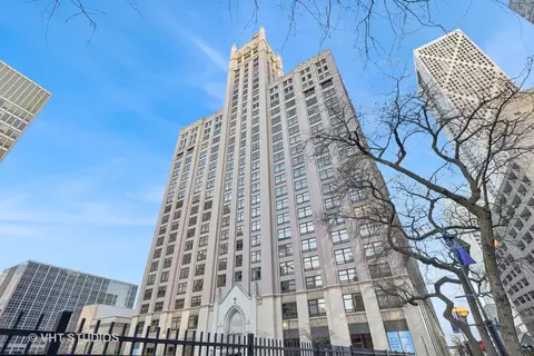 680 N Lake Shore Dr #417, Chicago, IL 60611
