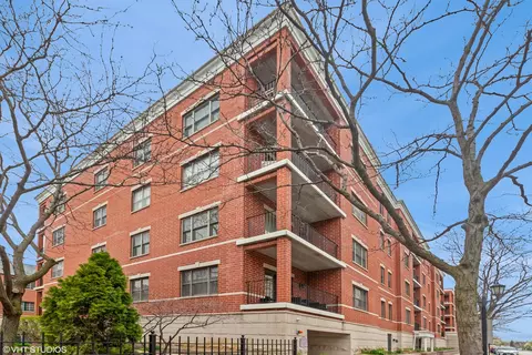 200 N Addison Ave #304, Elmhurst, IL 60126