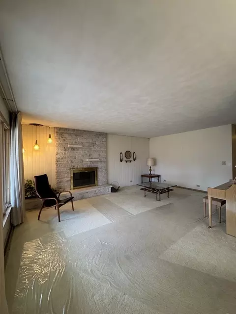 761 Carol Ave, Elgin, IL 60123 photo 8