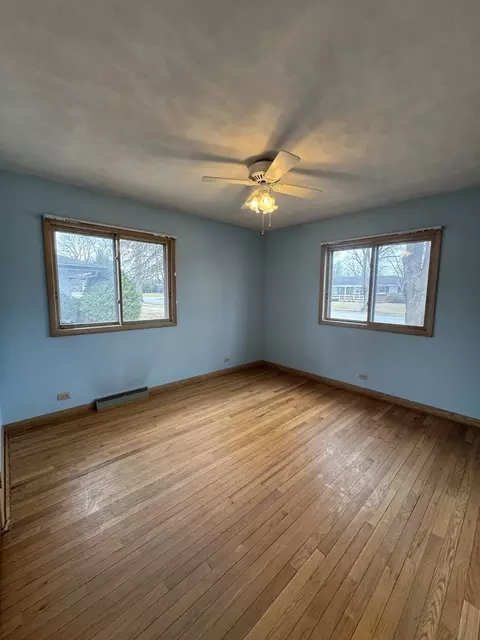 761 Carol Ave, Elgin, IL 60123 photo 14