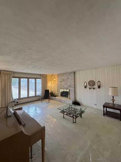 761 Carol Ave, Elgin, IL 60123 photo 6