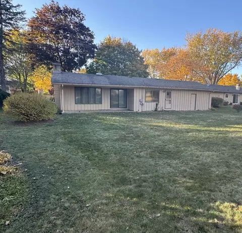 761 Carol Ave, Elgin, IL 60123 photo 3