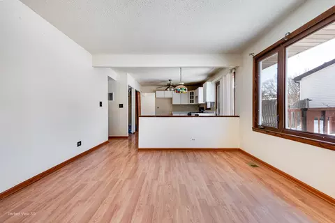 Living - 1166 Independence Dr, Bartlett, IL 60103 photo 5 of 5