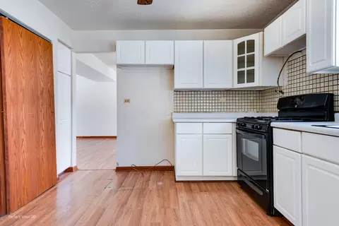 Kitchen - 1166 Independence Dr, Bartlett, IL 60103 photo 1 of 3