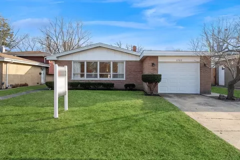 1732 Richfield Ave, Highland Park, IL 60035